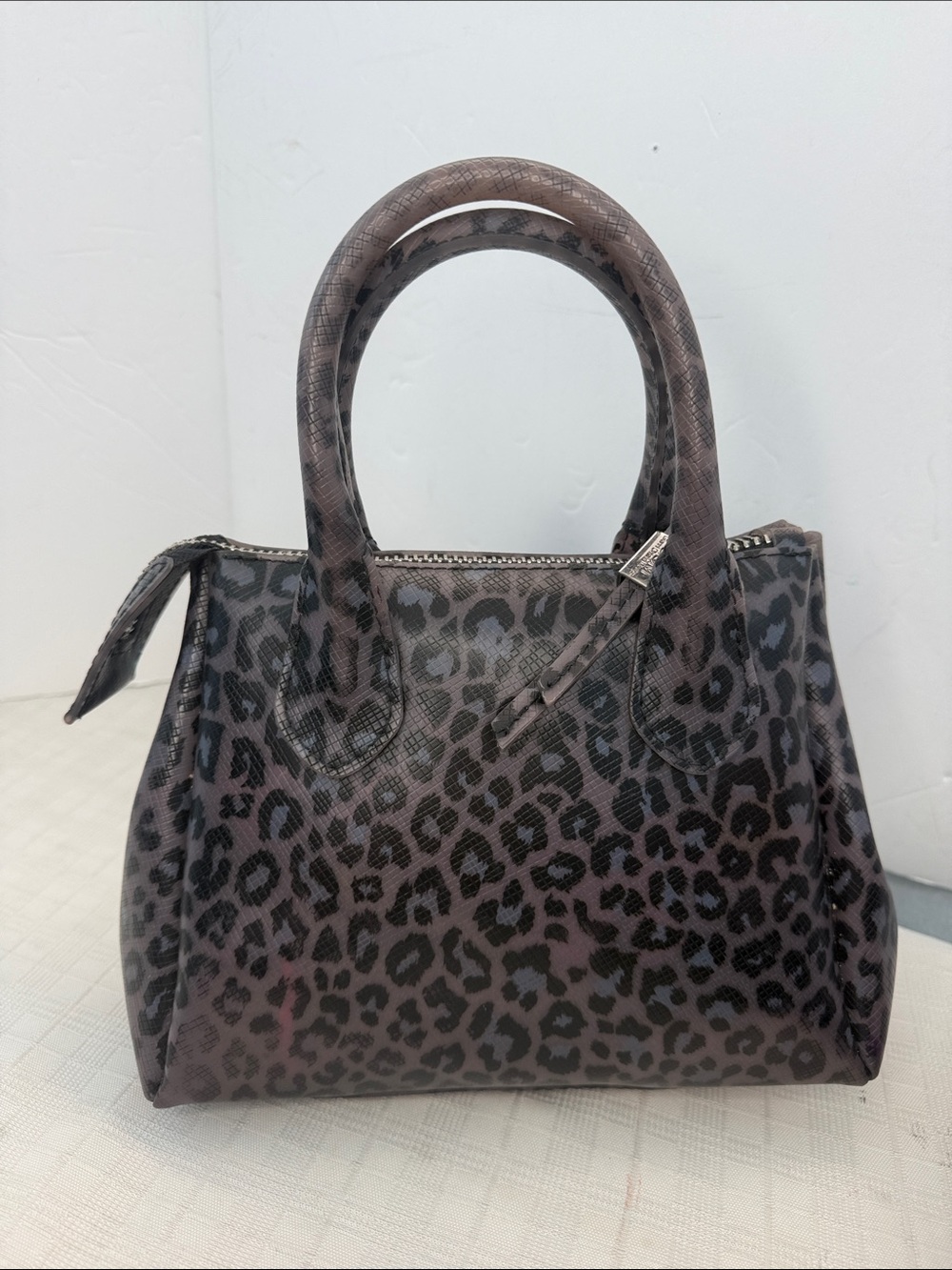 GUM DESIGN Leopard Print Satchel Handbag - - Picture 3 of 7